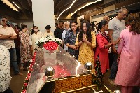 Celebs Pay Last Respects to Superstar Krishna